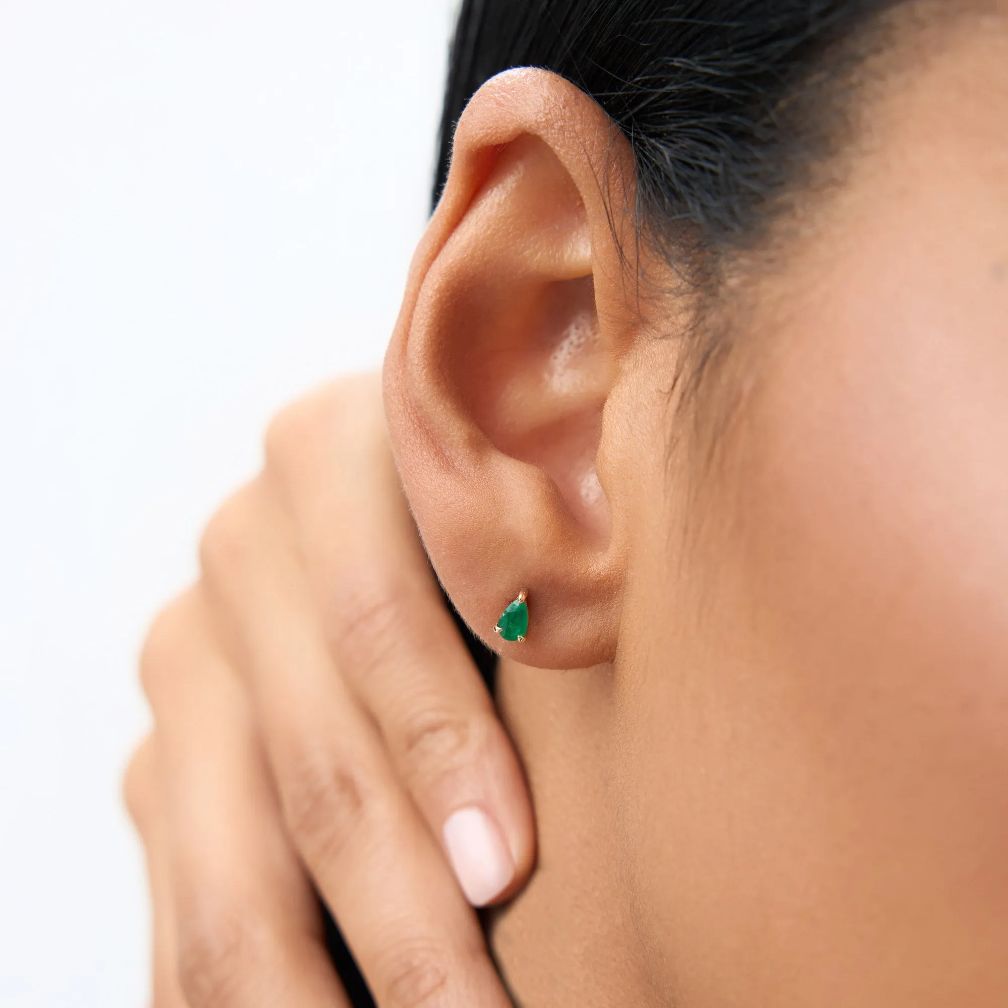 14K  Pear Shaped Emerald Stud Earrings