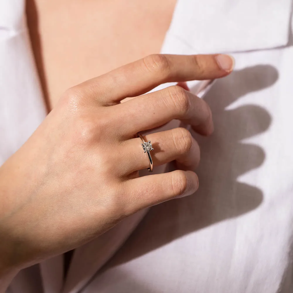 18ct White Gold .50ct Diamond Melba Ring