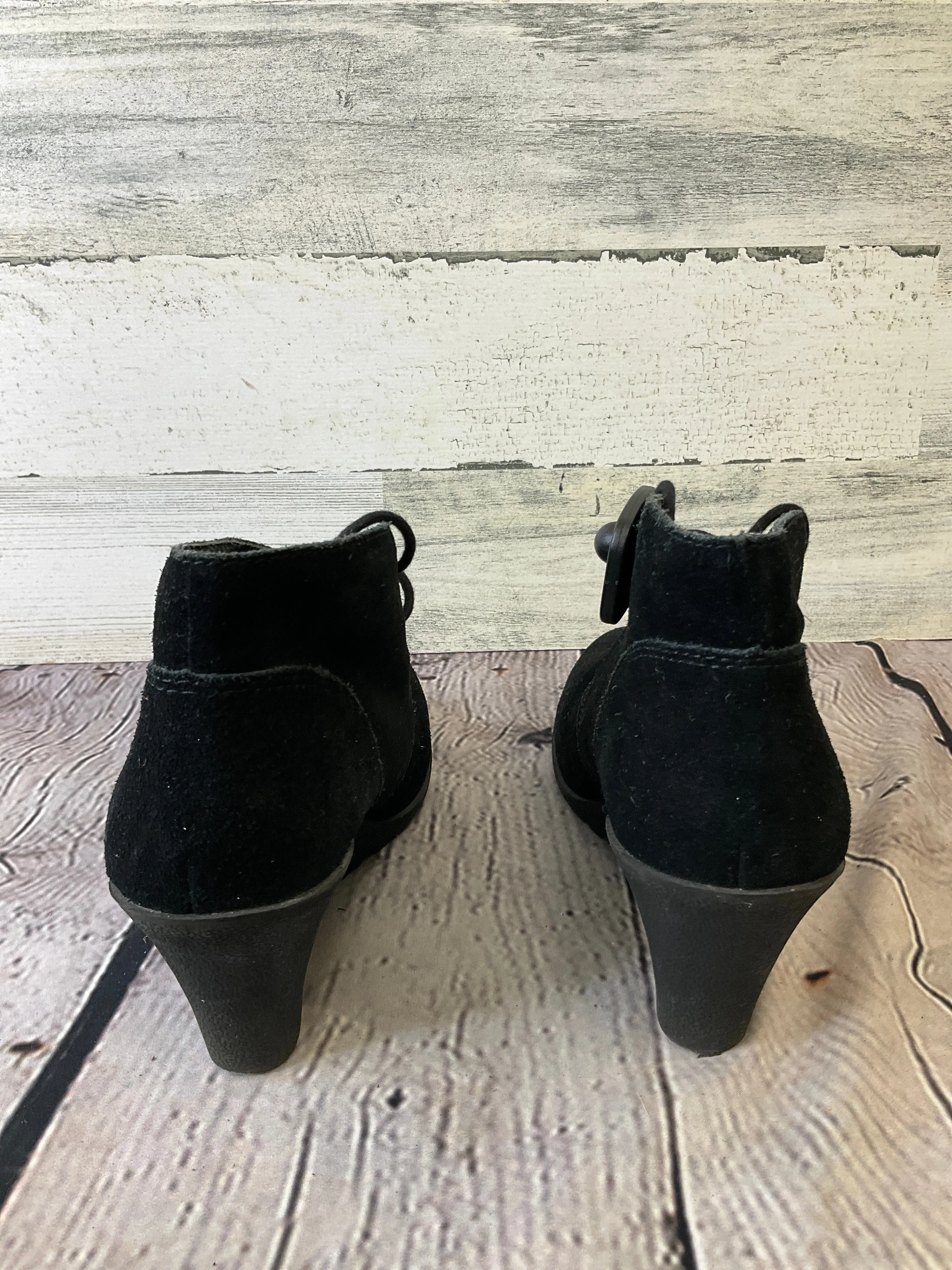 Black Boots Knee Heels White Mountain, Size 8