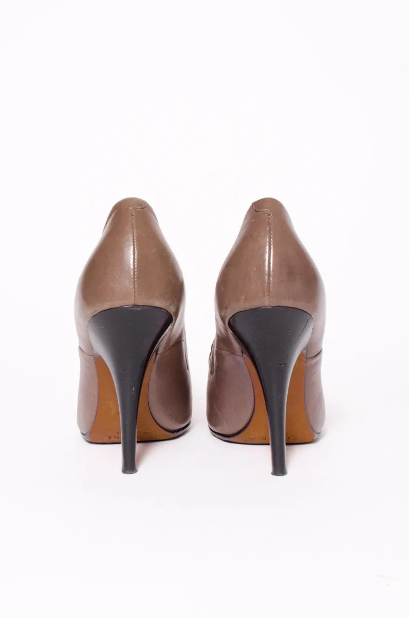 BROWN STILETTOS