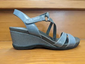 Dansko Addyson Pewter Metallic