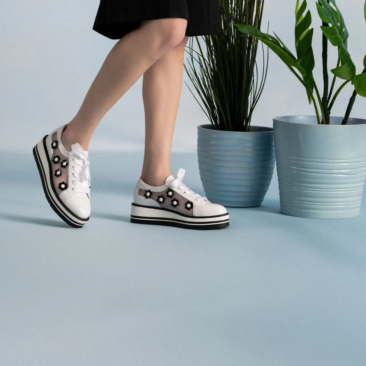 Django & Juliette SERENO Platform Sneaker in White