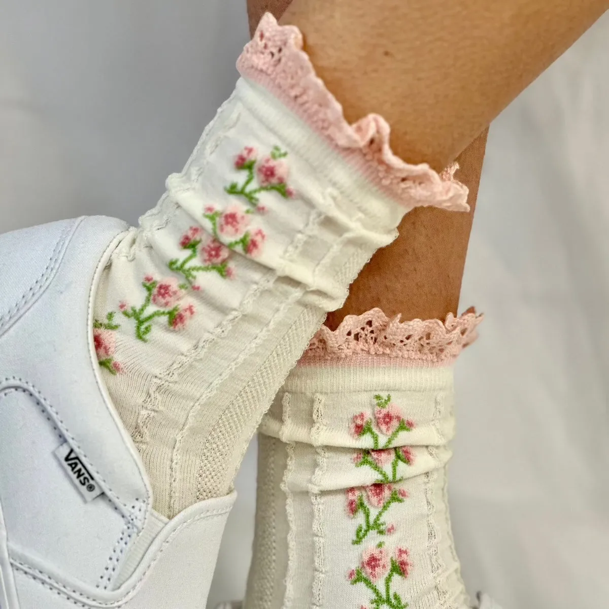 GARDEN PARTY floral lace ankle sock - pink