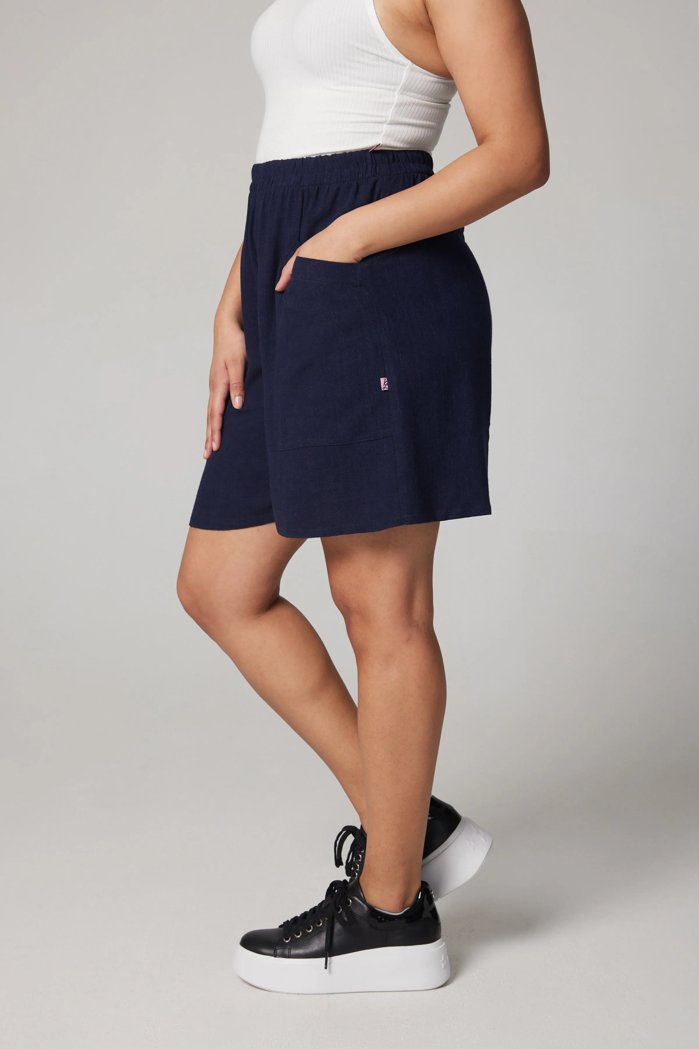 Linen Shorts - Navy