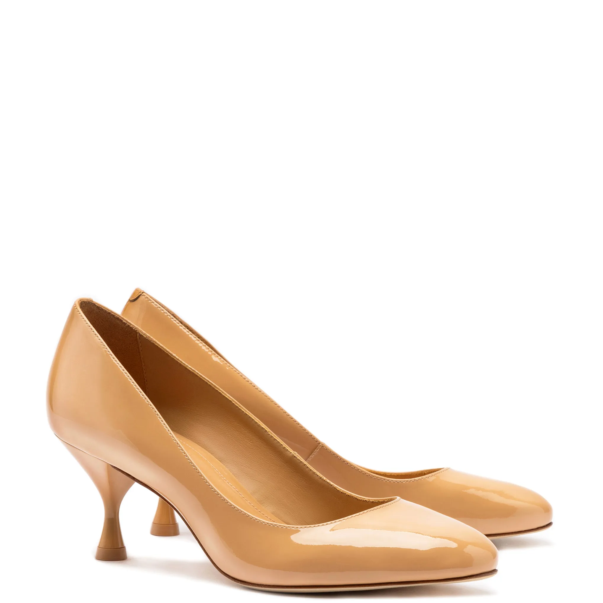 Michelle Lo Pump In Tan Patent Leather