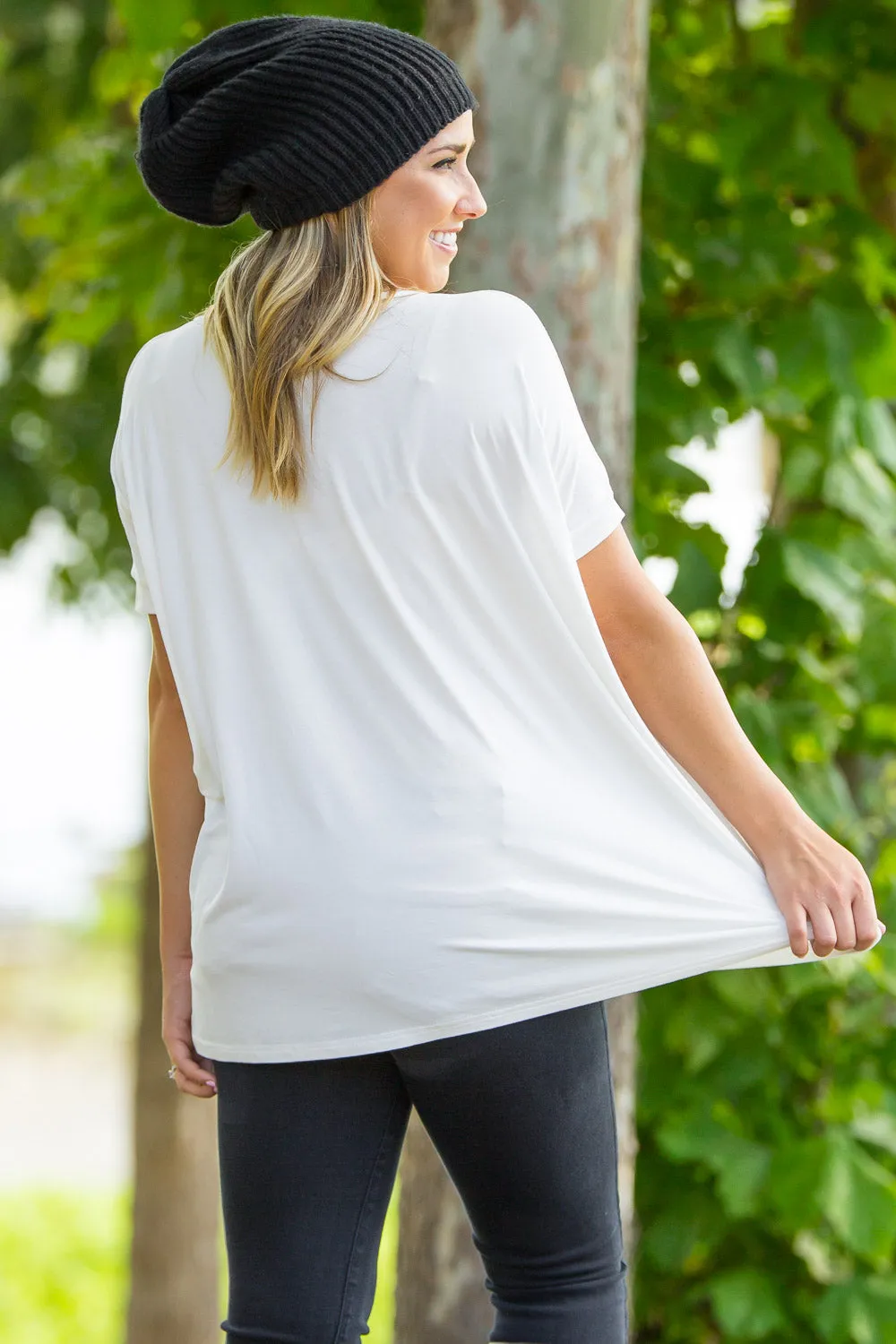 Short Sleeve V-Neck Piko Top - White