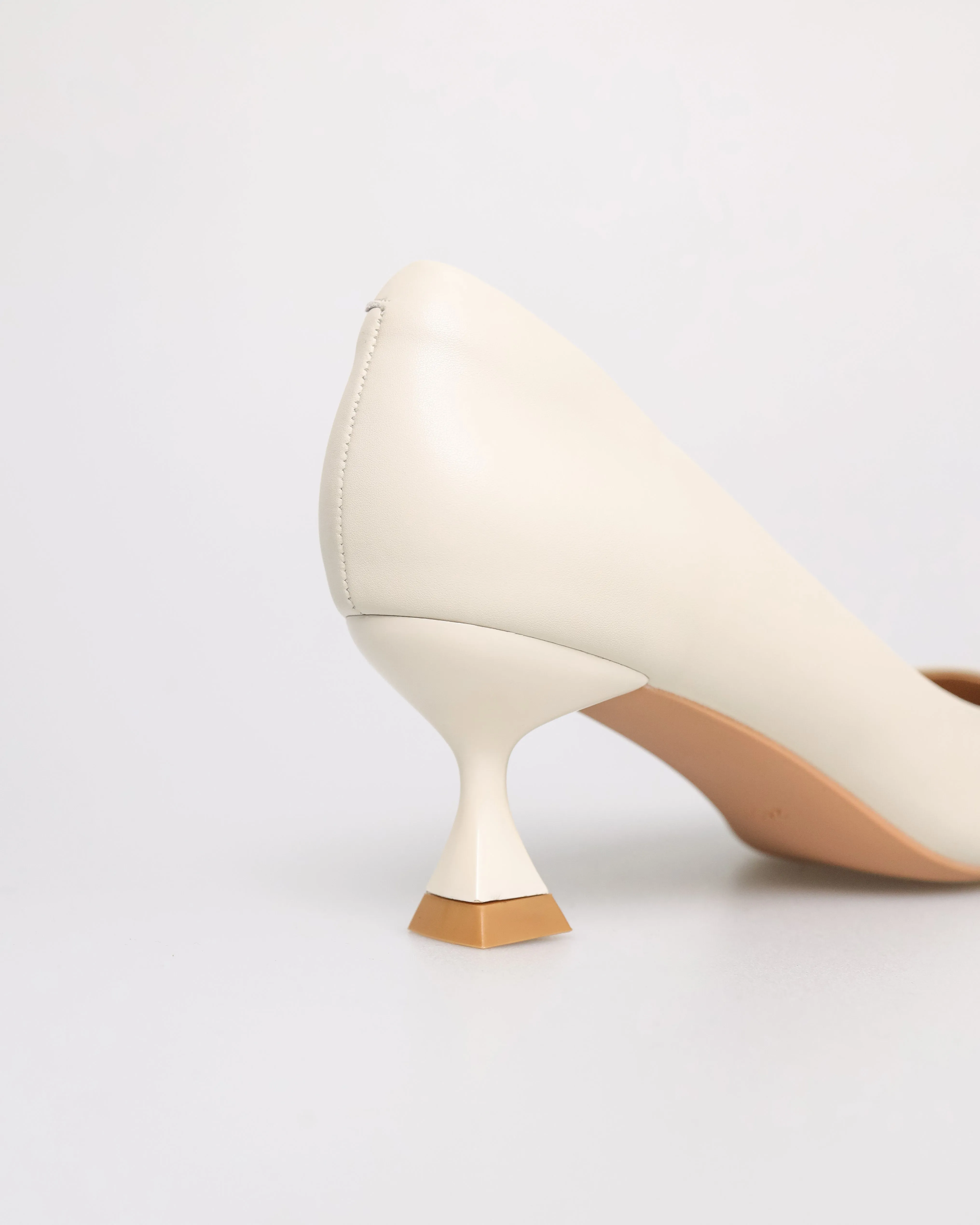 Tomaz FL070 Ladies Glossy Low  Heels (Cream)