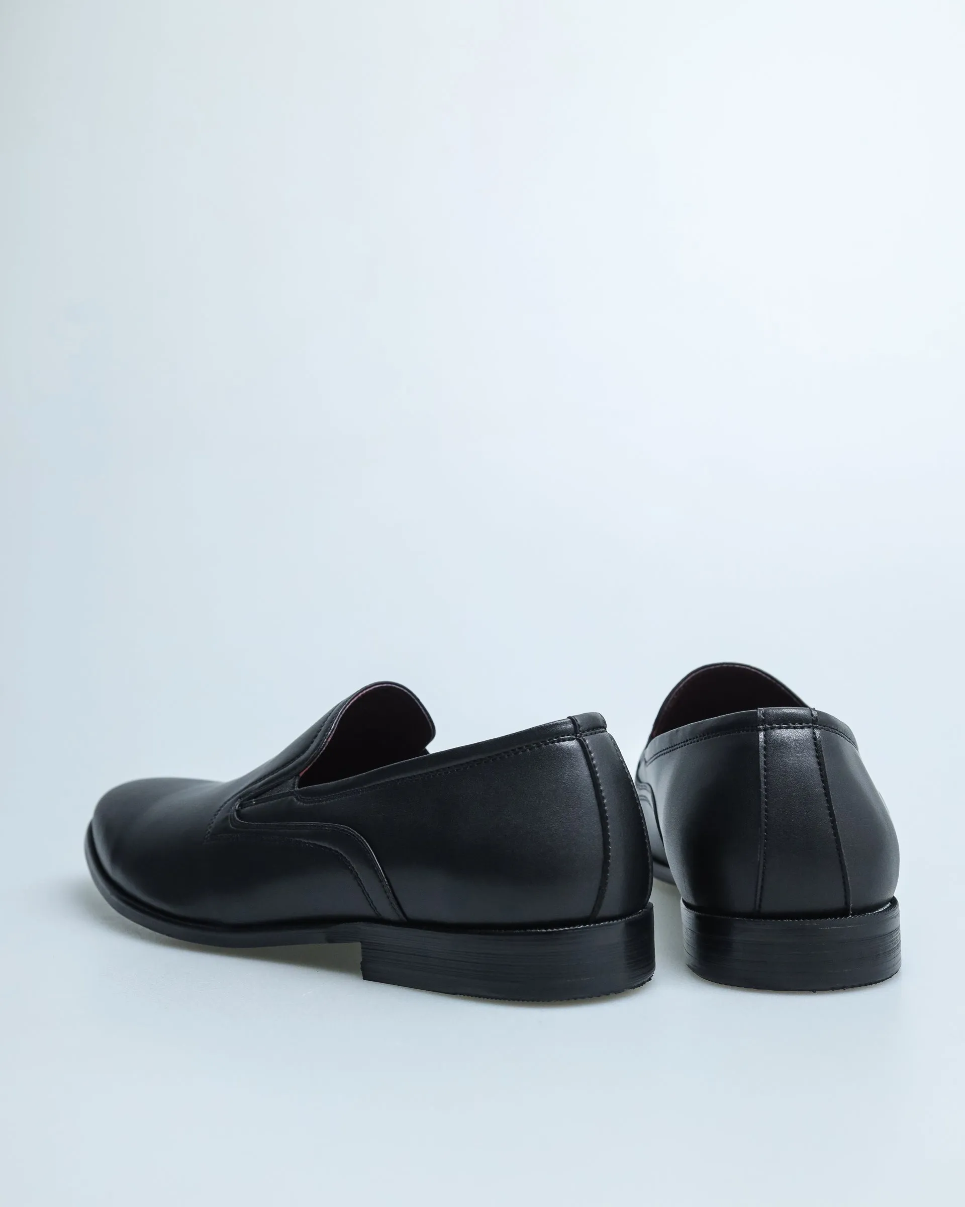 Tomaz HF057 Men's Plain Toe Slip On (Black)